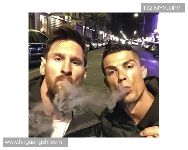 足球明星头像迷你男的魅力与风采解析让我们一起探讨他们的个性与成就